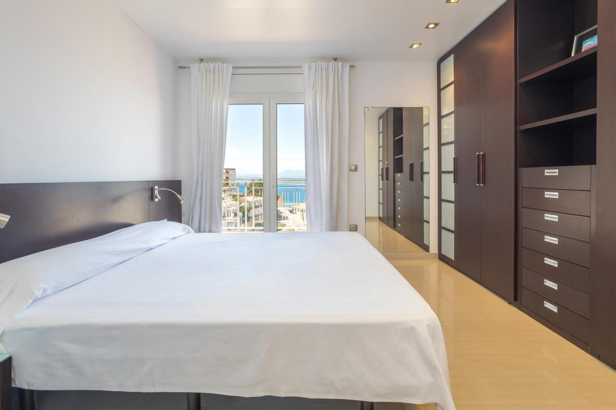 Apartment V026 - Cant Dels Ocells Roses